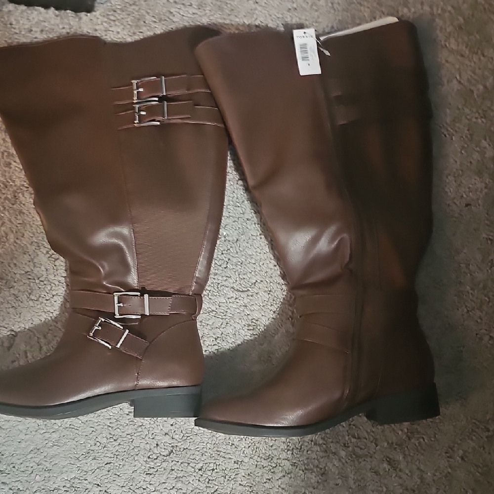Brown Knee-High Women's Boots
